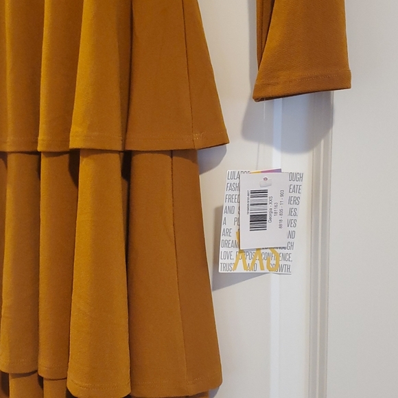 Lularoe Georgia - Picture 2 of 2